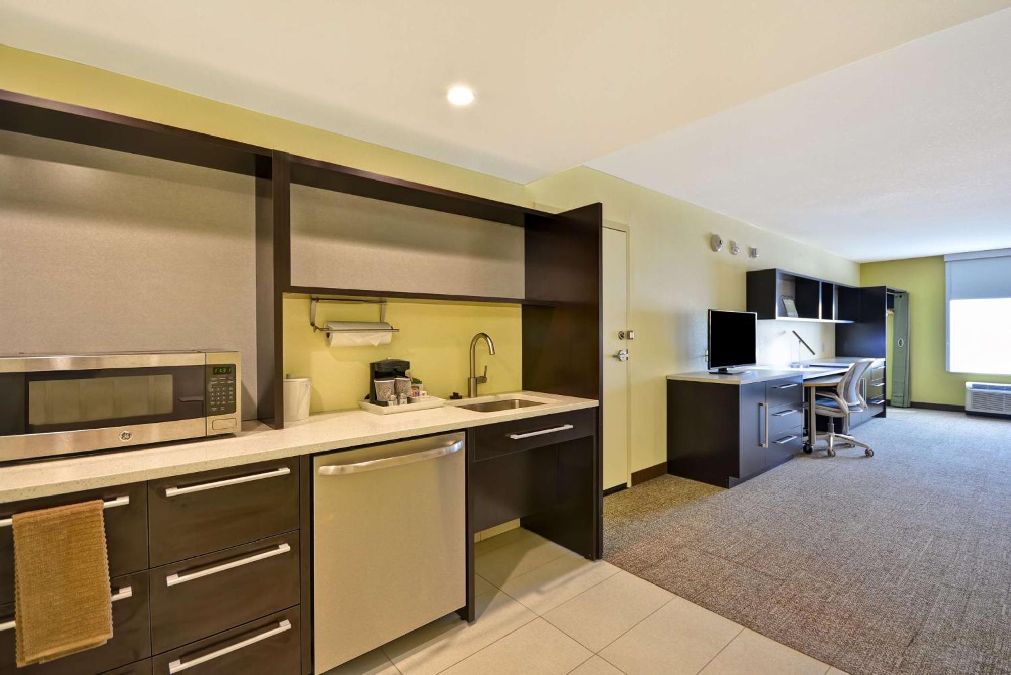 Home2 Suites By Hilton Dallas North Park Exterior photo